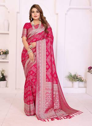 Garb These Festivel,Party Wear Saree in Fine Colored.These Saree And Blouse is Fabricated On Georgette Silk.Its Beautified With Woven Laheriya Jari Designer.