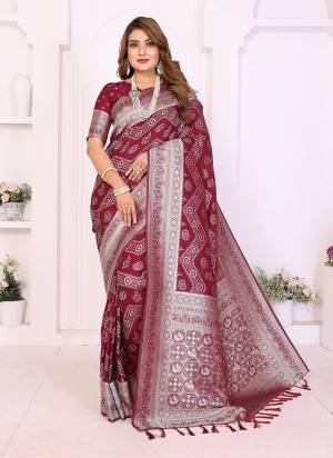 Garb These Festivel,Party Wear Saree in Fine Colored.These Saree And Blouse is Fabricated On Georgette Silk.Its Beautified With Woven Laheriya Jari Designer.