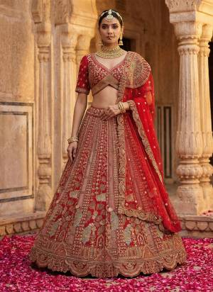 For A Fancy Designer Look,Grab These Lehenga Choli With Dupatta in Fine Colored.These Lehenga And Choli Are Silk And Dupatta Are Fabricated On Soft Net Pair.Its Beautified With Fancy Dori, Sequance,Multy Thread,Jari Embroidery,Heavy Diamond Work. 