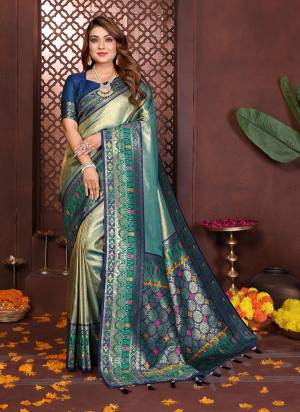 Garb These Festivel,Party Wear Saree in Fine Colored.These Saree And Blouse is Fabricated On Banarasi Tissue Silk.Its Beautified With Woven Paithani Pallu Heavy Designer.
