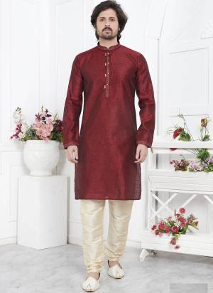Looking These Party Wear Mans Wear Kutra Payjama wearing this fashionable. These Kurta Are Jacquard Silk And Payjama Art Silk finest Fabriced With Woven Designer With Embroidery Work.