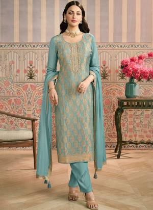 Garb These Party Wear Designer Suit in Fine Colored Pair With Bottom And Dupatta.These Top Are Viscose Jacquard And Dupatta Are Fabricated On Vichitra Silk Pair With Santoon Bottom.Its Beautified With Santoon Inner.Its Beautified With Heavy Weaving Designer With Embroidery Work.