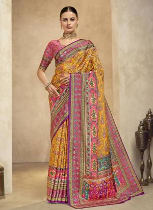 Attractive These Fastive And Party Wear Saree in Fine Colored.These Saree And Blouse is Fabricated On Crepe Silk.Its Beautified With Designer Digital Foil Printed.