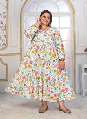 Attrective These Beautiful Looking Readymade Plus Size Long Kurti.These Kurti is Fabricated On Rayon.Its Beautified With Designer Printed.