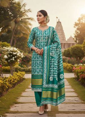 Grab These Suit in Fine Colored Pair With Bottom And Dupatta.These Top Are Gajji Silk And Dupatta Are Fabricated On Gajji Silk Pair With Santoon Bottom.Its Beautified With Woven Jari Patta Designer With Batik Printed.
