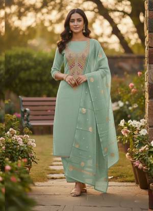 Looking These Disigner Suit in Fine Colored Pair With Bottom And Dupatta.These Top Are Kasha Simmer And Dupatta Are Fabricated On Kasha Simmer Pair With Santoon Bottom.Its Beautified With Woven Designer With Embroidery Work.