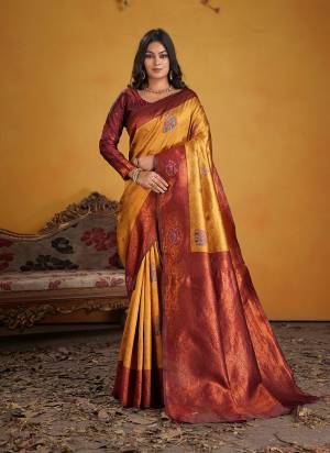 Attractive These Fastive Saree in Fine Colored.These Saree Are Art Silk And Blouse is Fabricated On Art Silk Pair.Its Beautified With Woven Jacquard Designer.