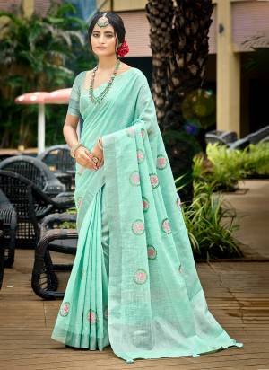 Garb These Fastive And Party Wear Saree in Fine Colored.These Saree And Blouse is Fabricated On Linen.Its Beautified With Woven Pallu Border Designer With Embroidery Work.