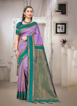 Attractive These Fastive And Party Wear Saree in Fine Colored.These Saree And Blouse is Fabricated On Silk.Its Beautified With Woven Pallu Border Galla Designer.