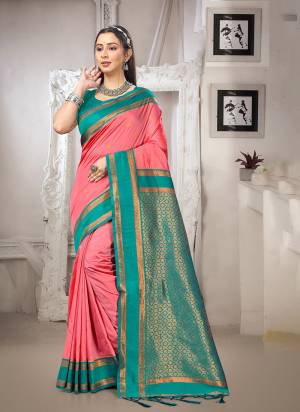 Attractive These Fastive And Party Wear Saree in Fine Colored.These Saree And Blouse is Fabricated On Silk.Its Beautified With Woven Pallu Border Galla Designer.