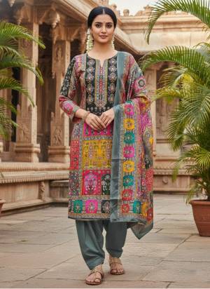 Garb These Disigner Suit in Fine Colored Pair With Bottom And Dupatta.These Top Are Chinon And Dupatta Are Fabricated On Chinon Pair With Santoon Bottom.Its Beautified With Designer Printed.