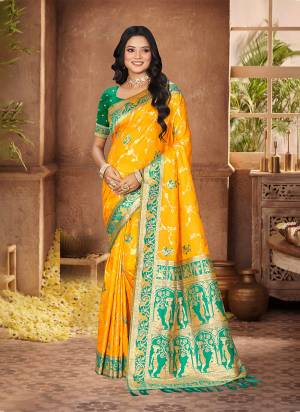 Looking These Fastive And Party Wear Saree in Fine Colored.These Saree And Blouse is Fabricated On Silk.Its Beautified With Woven Jari Designer.