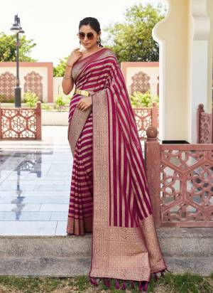 Grab These Festive Party Wear Saree in Fine Colored.These Saree And Blouse is Fabricated On Georgette.Its Beautified With Heavy Weaving Patta Designer.