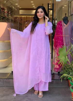 Looking These Suit in Fine Colored Pair With Bottom And Dupatta.These Top Are Georgette And Bottom Are Fabricated On Silk Blend Pair With Georgette Dupatta.Its Beautified With Designer Embroidery Work.