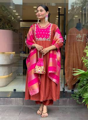 Garb These Suit in Fine Colored Pair With Bottom And Dupatta.These Top Are Silk Blend And Bottom Are Fabricated On Silk Blend Pair With Jacquard Silk Dupatta.Its Beautified With Designer Embroidery Work.