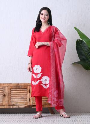 Attrective These Beautiful Looking Readymade Suits.These Top Are Roman Silk And Bottom Are Roman And Dupatta Are Organza Slub Fabricated.Its Beautified  With Disigner Printed With Hand Work.