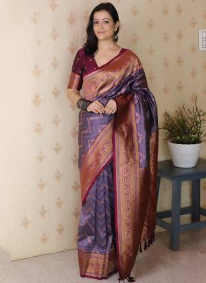 Looking These Party Wear Saree in Fine Colored.These Saree And Blouse is Fabricated On Banarasi Silk.Its Beautified With Weaving Gold Jari Designer.