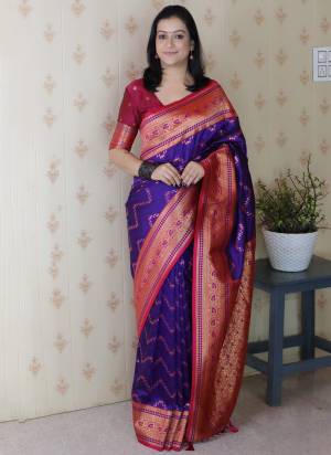 Looking These Party Wear Saree in Fine Colored.These Saree And Blouse is Fabricated On Banarasi Silk.Its Beautified With Weaving Gold Jari Designer.