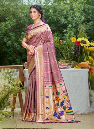 Attractie These Fastive And Party Wear Saree in Fine Colored.These Saree And Blouse is Fabricated On Silk.Its Beautified With Woven Meenakari Designer.