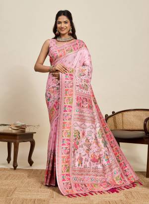 Looking This Party Wear Saree Paired With Blouse.This Saree And Blouse Are Soft Pashmina Silk Fabric With Woven Meenakari Designer. Buy This Pretty Saree Now.