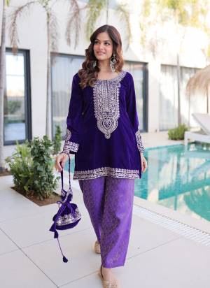 Attactive These Beautiful Looking Readymade Suit With Dupatta.These Top And Dupatta Are Velvet And Dupatta is Fabricated On Lajri.Its Beautified With Designer Coding,Jari Embroidery Work.