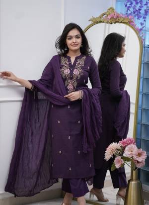 Garb These Suit in Fine Colored Pair With Bottom And Dupatta.These Top Are Cotton Silk And Bottom Are Fabricated On Cotton Silk Pair With Chinon Dupatta.Its Beautified With Designer Embroidery Work.