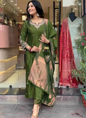 Looking These Suit in Fine Colored Pair With Bottom And Dupatta.These Top Are Cotton And Bottom Are Fabricated On Silk Blend Pair With Jacquard Silk Dupatta.Its Beautified With Designer Embroidery Work.
