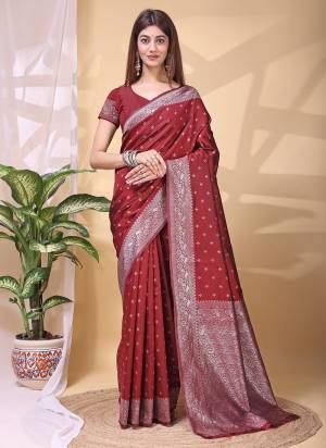 Attrective Looking These Fastival Saree in Fine Colored.These Saree And Blouse is Fabricated On Lichi Silk.Its Beautified With Weaving Designer.