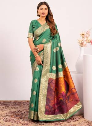 Garb These Festive And Party Wear Saree in Fine Colored.These Saree And Blouse is Fabricated On Banarasi Silk.Its Beautified With Woven Jari Designer Resham Peacock Pallu.