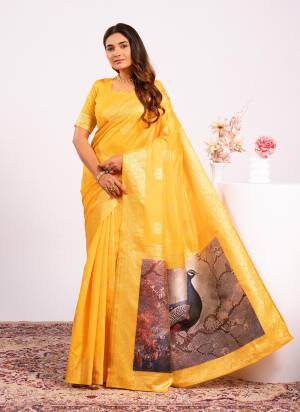 Garb These Festive And Party Wear Saree in Fine Colored.These Saree And Blouse is Fabricated On Banarasi Silk.Its Beautified With Woven Jari Designer Resham Peacock Pallu.
