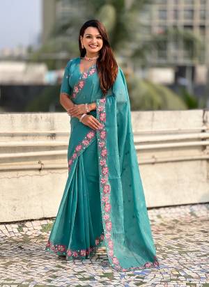 Attractive These Party Wear Saree in Fine Colored.These Saree And Blouse is Fabricated On Crush Silk.Its Beautified With Designer Multy Thread Embroidery Work.