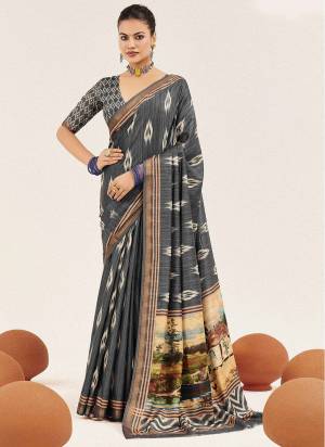 Looking These Traditinol Party Wear Saree in Fine Colored.These Saree Cotton Silk And Blouse is Fabricated On Cotton Silk Pair.Its Beautified With Designer Digital Printed.