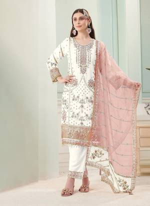 Garb These Party Wear Designer Suit in Fine Colored Pair With Bottom And Dupatta.These Top Are Georgette And Dupatta Are Fabricated On Georgette Pair With Santoon Bottom.Its Beautified With Santoon Inner.Its Beautified With Heavy Designer Embroidery Work.