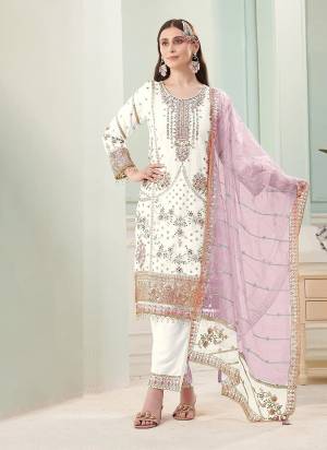 Garb These Party Wear Designer Suit in Fine Colored Pair With Bottom And Dupatta.These Top Are Georgette And Dupatta Are Fabricated On Georgette Pair With Santoon Bottom.Its Beautified With Santoon Inner.Its Beautified With Heavy Designer Embroidery Work.