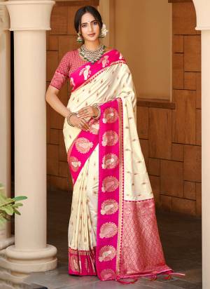 Attractie These Fastive And Party Wear Saree in Fine Colored.These Saree And Blouse is Fabricated On Silk.Its Beautified With Woven Jari Designer.