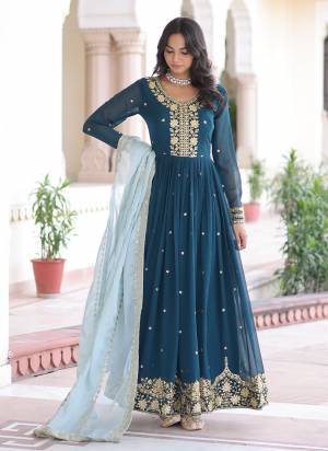 Attactive These Beautiful Looking Readymade Long Gown With Dupatta.These Gown Are Faux Georgette And Dupatta is Fabricated On Russion Silk.Its Beautified With Designer Jari,Sequance Embroidery Work.