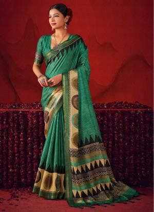 Garb These Traditinol Party Wear Saree in Fine Colored.These Saree Gathan Silk And Blouse is Fabricated On Gathan Silk Pair.Its Beautified With Woven Border Designer With Digital Printed.