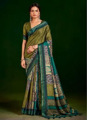 Looking These Traditinol Party Wear Saree in Fine Colored.These Saree Gathan Silk And Blouse is Fabricated On Gathan Silk Pair.Its Beautified With Woven Jari Border Designer With Digital Printed.