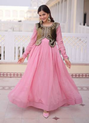 Garb These Beautiful Looking Party Wear Readymade Long Gown With Koti.These Gown Are Mal Chanderi And Koti is Fabricated On Ice Velvet.Its Beautified With Designer Sequance,Beads Embroidery Work.