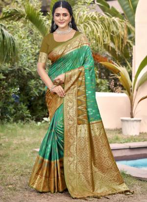 Attractive These Fastive And Party Wear Saree in Fine Colored.These Saree And Blouse is Fabricated On Pochampalli Silk.Its Beautified With Woven Designer.