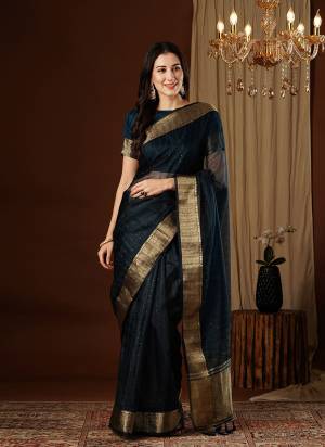 Grab These Party Wear Saree in Fine Colored Pair With Blouse.These Saree and Blouse Are Fabricated On Organza.Its Beautified With Woven Jari Designer.