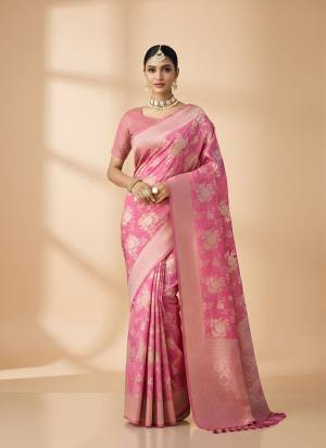 Looking These Party Wear Saree in Fine Colored Pair With Blouse.These Saree and Blouse Are Fabricated On Crepe Silk.Its Beautified With Woven Jari Designer.