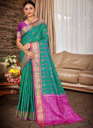 Attractie These Fastive And Party Wear Saree in Fine Colored.These Saree And Blouse is Fabricated On Patola Silk.Its Beautified With Woven Designer.