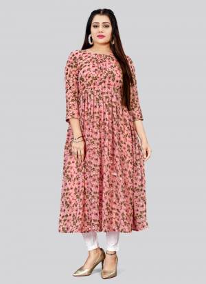 Grab These Beautiful Looking Readymade Kurti.These Kurti is Fabricated On Georgette.Its Beautified With Designer Printed.