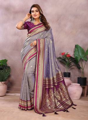 Attractive These Festive Party Wear Saree in Fine Colored.These Saree And Blouse is Fabricated On Handloom Silk.Its Beautified With Weaving Jari Designer.