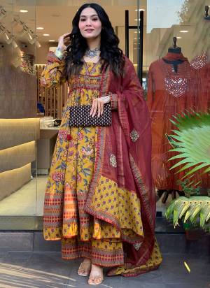 Looking These Suit in Fine Colored Pair With Bottom And Dupatta.These Top Are Cotton And Bottom Are Fabricated On Cotton Pair With Kotta Dupatta.Its Beautified With Designer Printed,Embroidery Work.