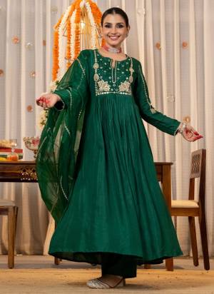 Looking These Suit in Fine Colored Pair With Bottom And Dupatta.These Top Are Chanderi And Bottom Are Fabricated On Chanderi Pair With Organza Dupatta.Its Beautified With Designer Embroidery Work.