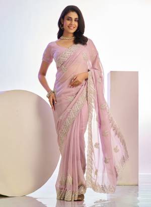 Grab These Party Wear Saree in Fine Colored Pair With Blouse.These Saree Are Tissue and Blouse Are Fabricated On Art Silk.Its Beautified With Designer Embroidery Work.