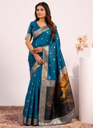 Garb These Festive And Party Wear Saree in Fine Colored.These Saree And Blouse is Fabricated On Banarasi Silk.Its Beautified With Woven Jari Designer Resham Peacock Pallu.