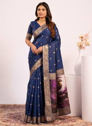 Garb These Festive And Party Wear Saree in Fine Colored.These Saree And Blouse is Fabricated On Banarasi Silk.Its Beautified With Woven Jari Designer Resham Peacock Pallu.